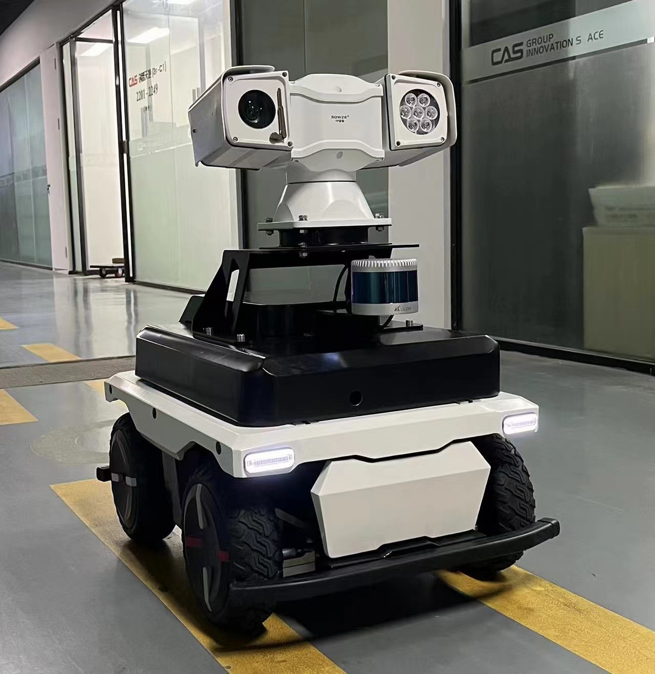 Electric 4 Wheeled UGV Platfor - Robot Chassis ulasan dan harga